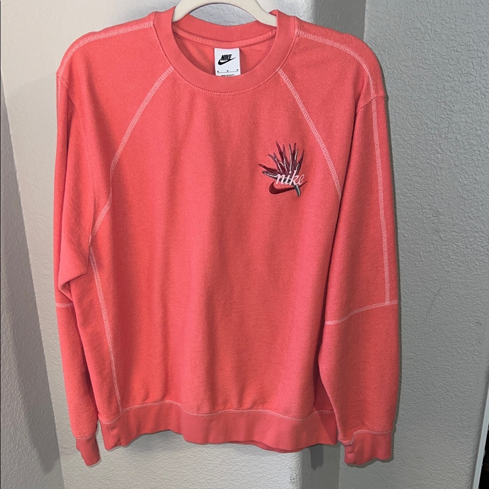Nike Sweatshirt Women’s Size M